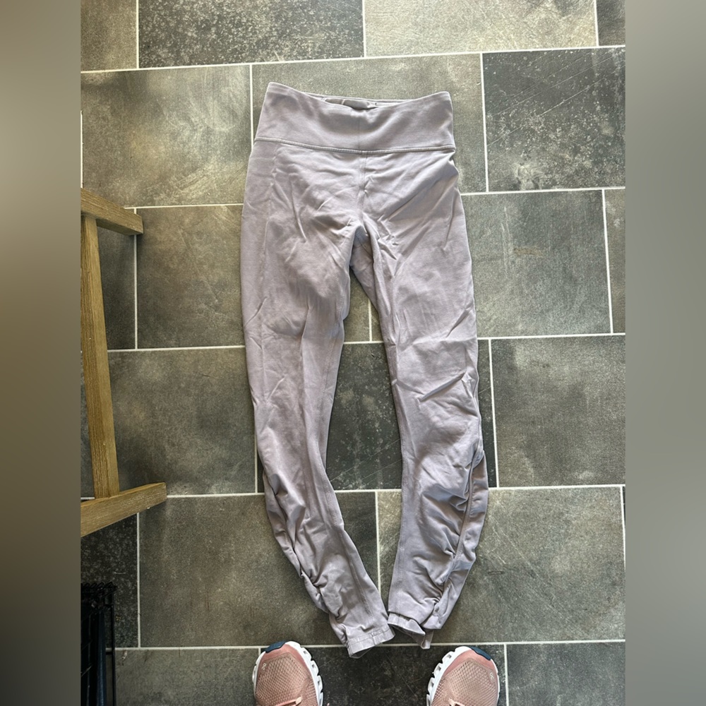 Lululemon light purple ruched full length yoga leggings
